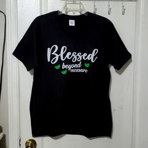 Blessed Beyond Measure V neck Shirt🖤💚